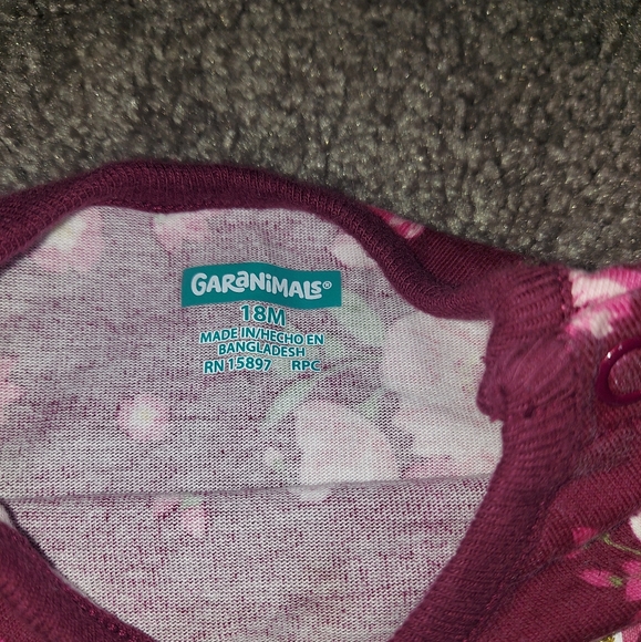 Onsie - Picture 4 of 4